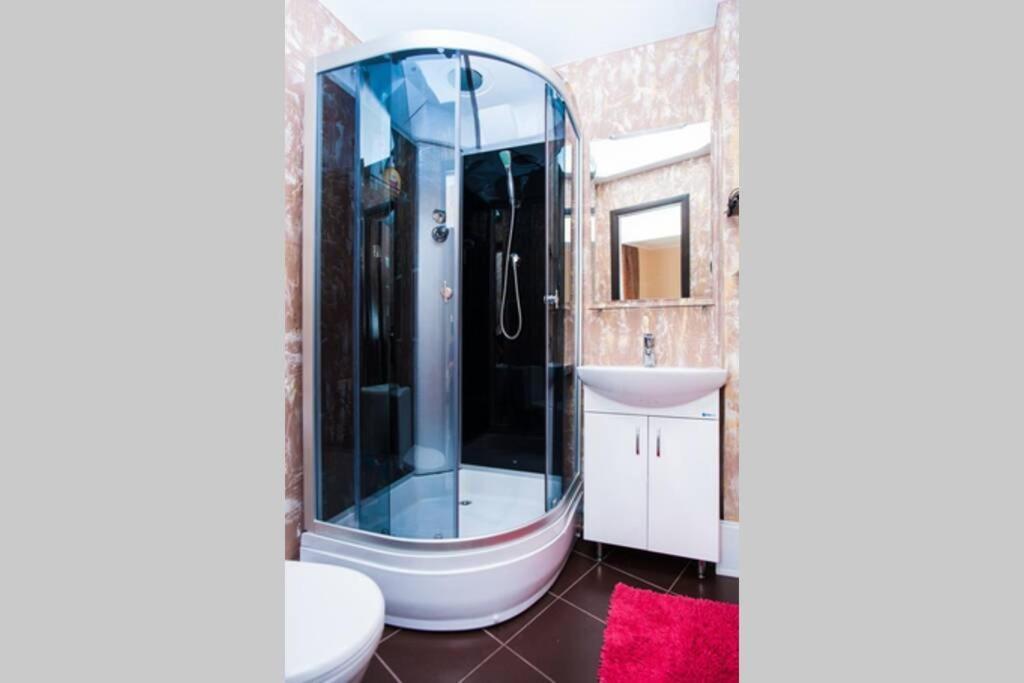 Apartament Квартира По Ул. Смілянська, 2 Czerkasy Zewnętrze zdjęcie